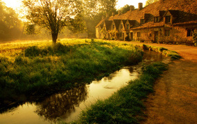 Осенний пейзаж у старинного замка