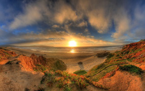 Закат над морем