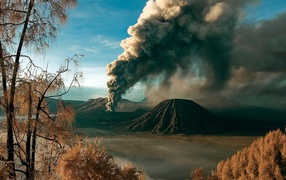 Smoke awakened volcano