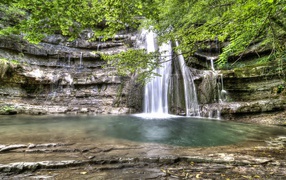 Прекрасный водопад