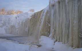Замерзший водопад Ягала