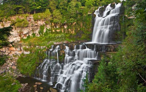 Водопад ступенями
