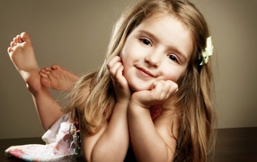 Довольно симпатичная девушка