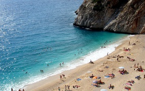 Люди на пляже