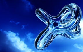 Стеклянная фигура на фоне неба