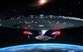 Космическая летающая тарелка