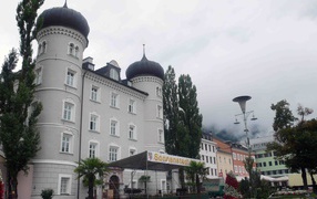 Красивое здание на курорте Лиенц, Австрия