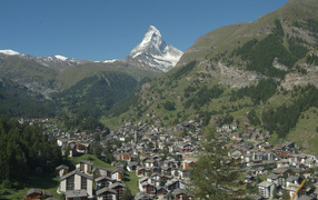 Летняя панорама на горнолыжном курорте Сант Антон, Австрия