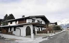 Городские здания на курорте Тельфс-Бюхен, Австрия