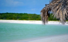 Голубая лагуна на курорте Кайо Энсеначос, Куба