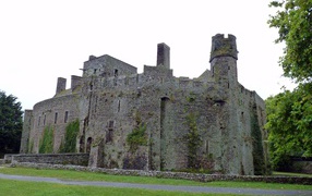 Старинный замок в Нормандии, Франция