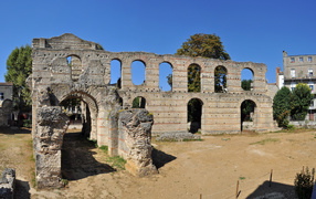 Старинные развалины в Бордо, Франция