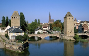 Мост в городе Страсбург, Франция