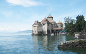 Замок на курорте Эвиан, Франция