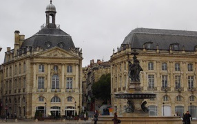 Fountain in Bordeaux, France