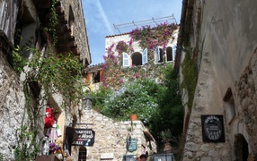 Старинные дома на курорте Эз, Франция