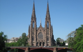 Река в городе Страсбург, Франция