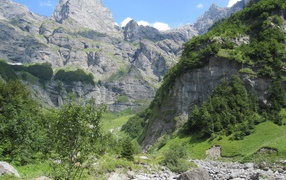 Скалы на горнолыжном курорте Самоен, Франция