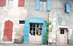 Магазинчик в городе Аннеси, Франция