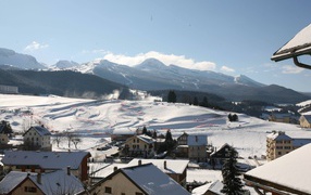 Лыжная трасса на курорте Виллар-де-Ланс, Франция