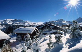 Солнце на горнолыжном курорте Куршевель, Франция