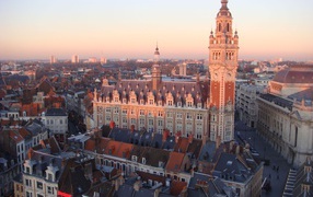 Закат в городе Лилль, Франция