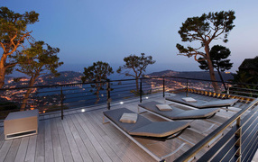 Терраса на Лазурном берегу, Франция