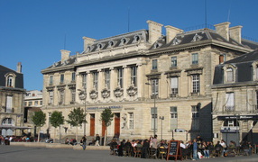 Университет в Бордо, Франция