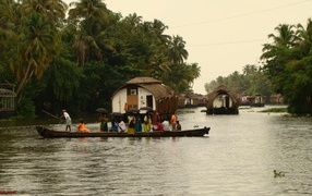 Осенний отпуск в Алапуже