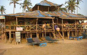 Пляжные домики в Анджуне