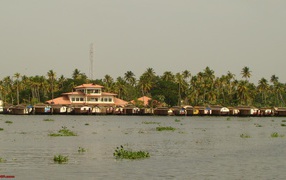 Отпуск на пляжах в Алапуже