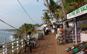 People on the streets in Varkala