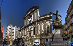 Базилика ди Сан Паоло в Неаполе, Италия