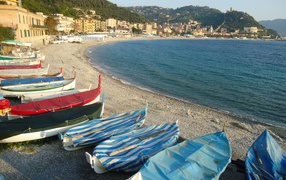 Залив на курорте Ноли, Италия