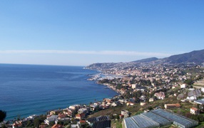 Голубая лагуна в Сан Ремо, Италия