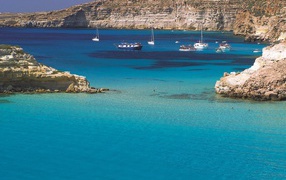 Голубая лагуна на курорте в Римини, Италия