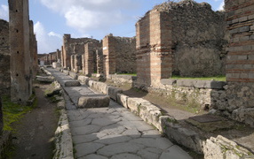 Кирпичные дома в Помпеях, Италия