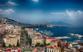 Прибрежные улицы в Неаполе, Италия