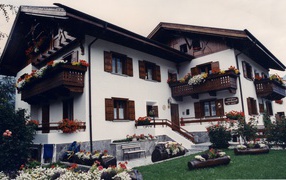 Уютная гостиница на курорте в Бормио, Италия