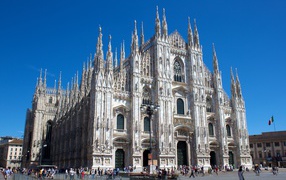 Собор Дуомо в Милане, Италия