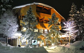 Отель Грифон на горнолыжном курорте Мадонна ди Кампильо, Италия