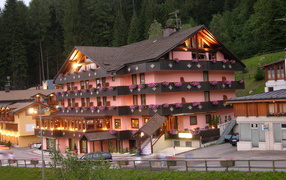 Гостиница на горнолыжном курорте Валь ди Соль, Италия