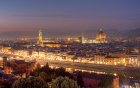 Night lights in Florence, Italy