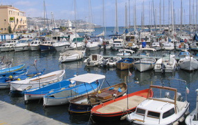 Порт в Сан Ремо, Италия