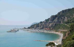 Порт на курорте Алассио, Италия