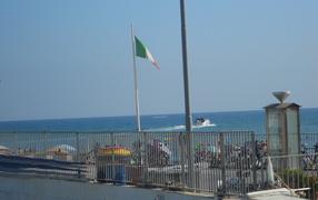 Набережная на курорте Диано Марино, Италия