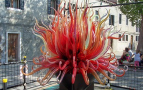 Скульптура из красного стекла на острове Мурано, Италия