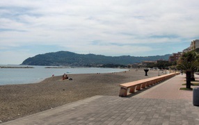 Пляж на курорте Сан Бартоломео Аль Маре, Италия