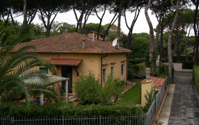 Villa in the resort of Forte dei Marmi, Italy