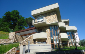 Villa in the resort of Montecatini Terme, Italy